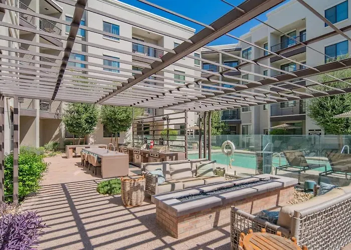 Apartment Quaint 2br Uptown Biltmore Gym Pool Parking Wd *