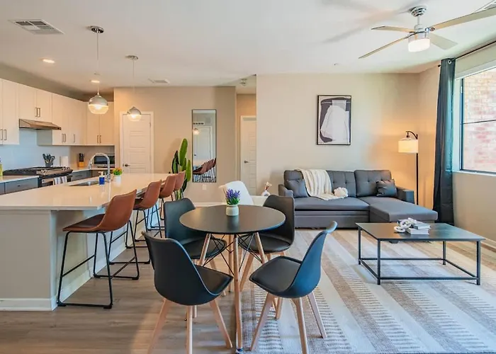 Quaint 2br Uptown Biltmore Gym Pool Parking Wd * Phoenix