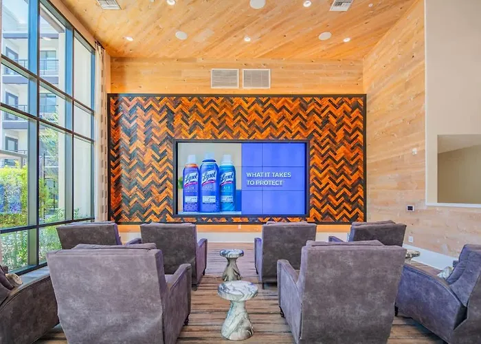 Quaint 2br Uptown Biltmore Gym Pool Parking Wd * Phoenix