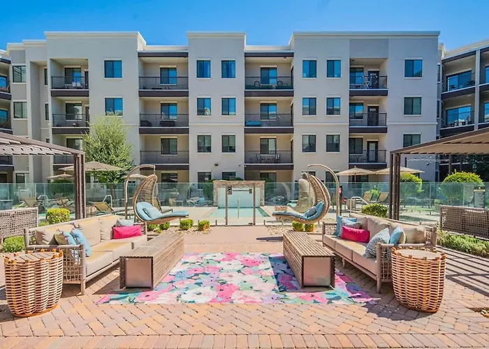 Quaint 2br Uptown Biltmore Gym Pool Parking Wd * Phoenix